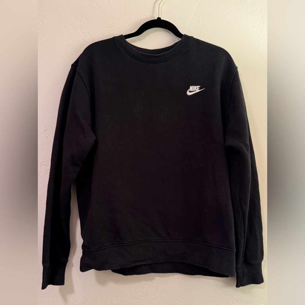 Nike Men's Classic Black Crewneck Sweater